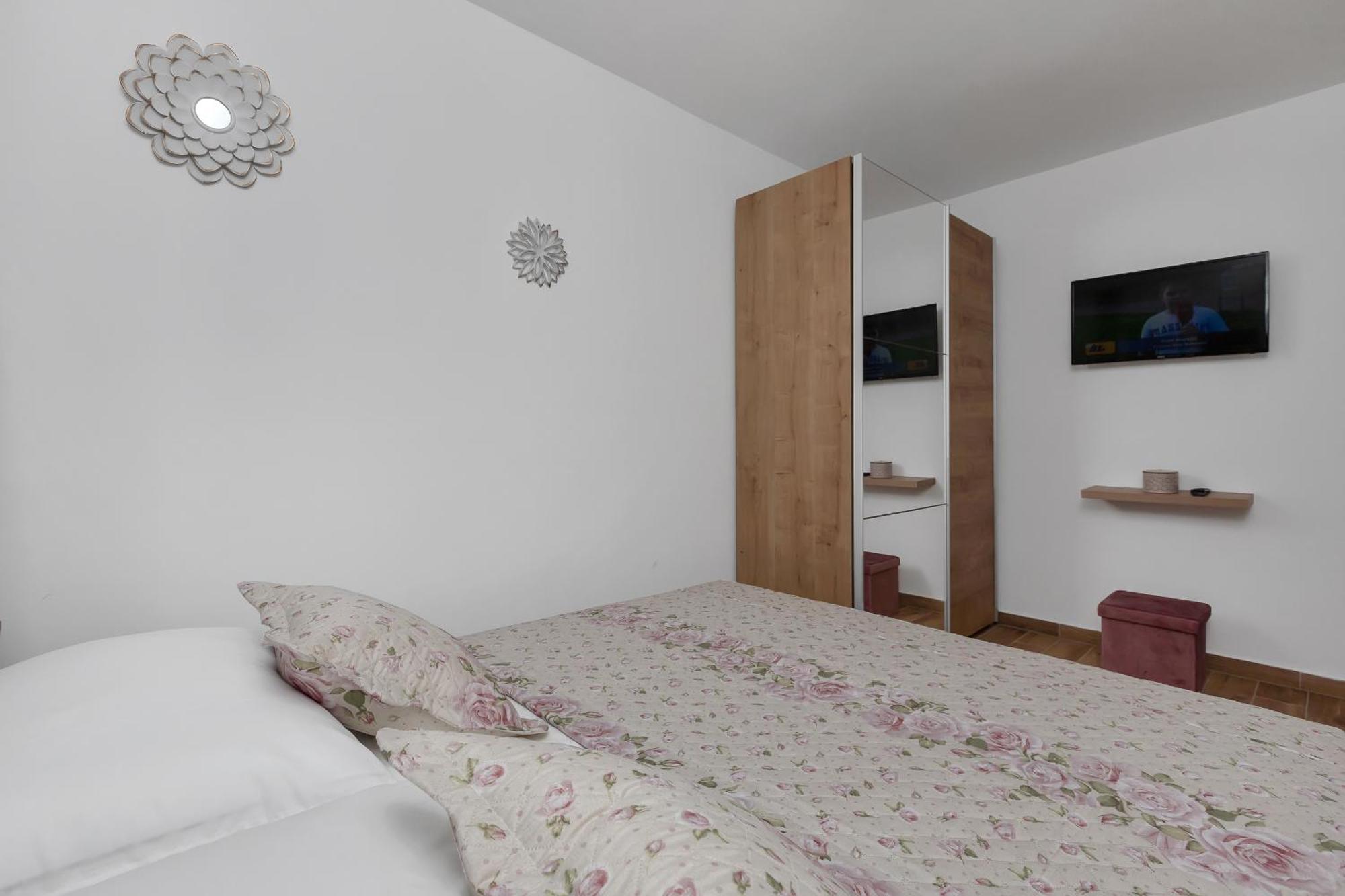 Holiday Home Danica Ozici ภายนอก รูปภาพ
